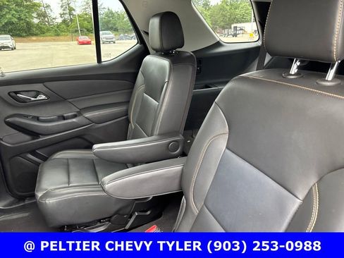 Used 2021 Chevrolet Traverse RS FWD image 17