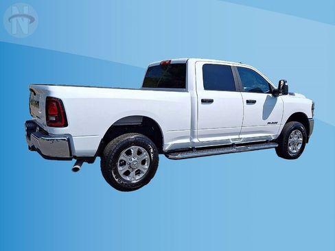 Used 2025 RAM 2500 Big Horn AWD/4WD image 8