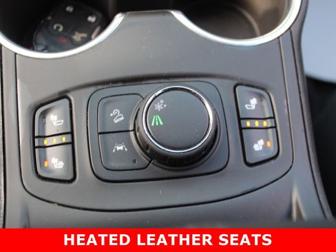 Used 2021 GMC Terrain SLT image 23