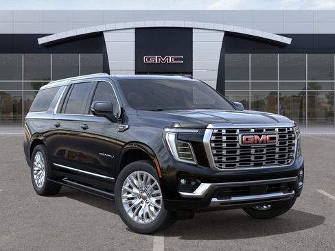 New 2026 GMC Yukon XL Denali w/ Sun & Power Step Package image 31