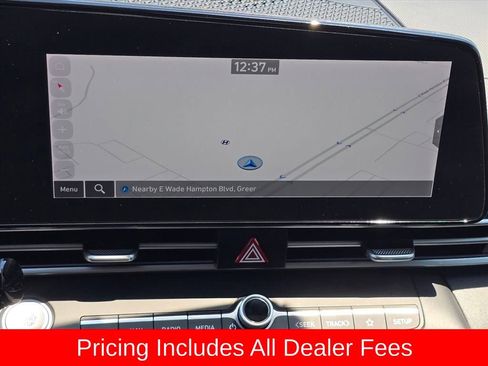 Certified 2022 Hyundai Elantra Limited FWD image 17