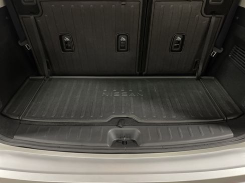 Used 2023 Nissan Pathfinder Platinum image 15