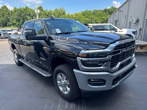 Used 2026 RAM 2500 Big Horn AWD/4WD image 2