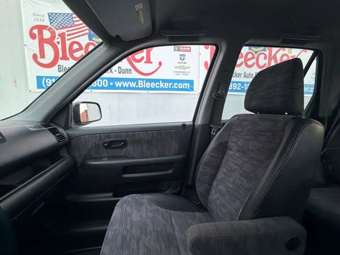 Used 2004 Honda CR-V LX image 22