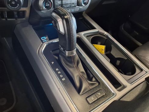 Used 2018 Ford F150 Platinum w/ Equipment Group 701A Luxury image 24