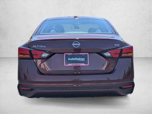Used 2023 Nissan Altima 2.5 SV FWD image 7