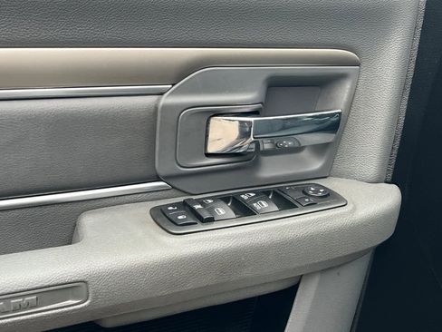 Used 2013 RAM 1500 Classic SLT w/ Remote Start & Security Group image 13