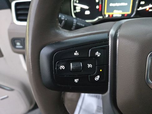 Used 2021 GMC Yukon Denali w/ Denali Premium Package image 19