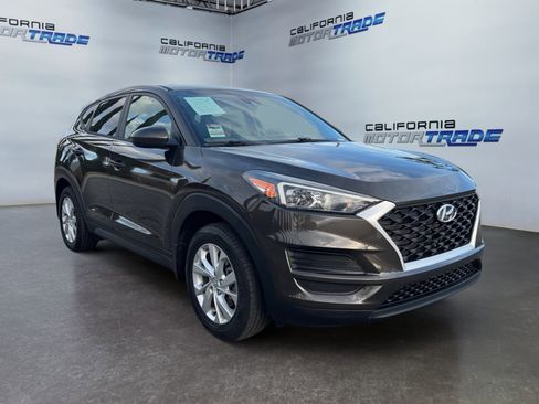 Used 2020 Hyundai Tucson SE image 3
