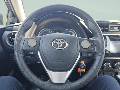 Used 2017 Toyota Corolla L w/ Carpet Mat Package (TMS) FWD image 28