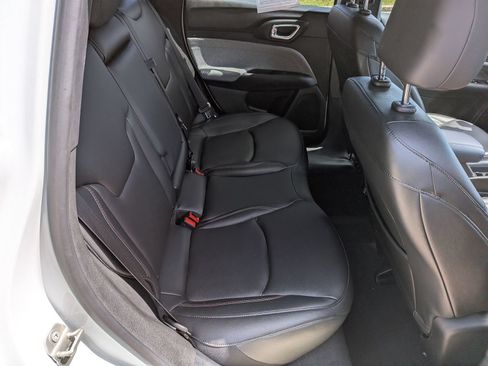 Used 2024 Jeep Compass Latitude AWD/4WD image 29