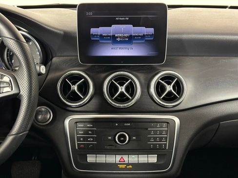 Used 2019 Mercedes-Benz CLA 250 image 14