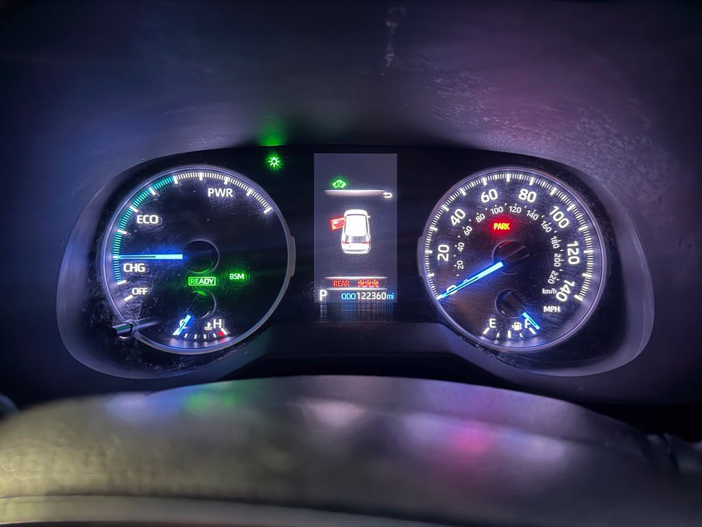 Used 2020 Toyota RAV4 XLE w/ XLE Grade Weather Package AWD/4WD image 13