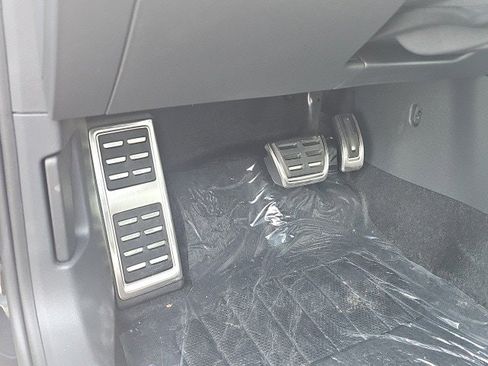 New 2025 Volkswagen Jetta Sport image 3