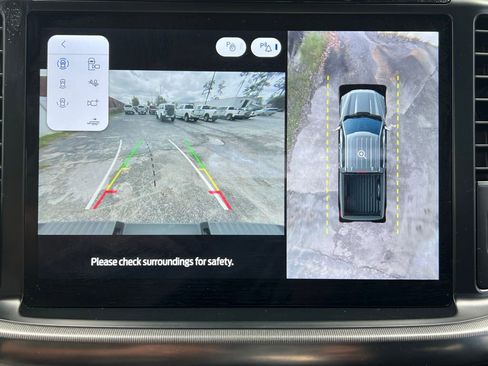 Used 2024 Ford F150 Platinum w/ FX4 Off-Road Package image 49