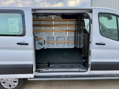 Certified 2025 Ford Transit 250 Low Roof w/ Exterior Upgrade Package RWD image 19
