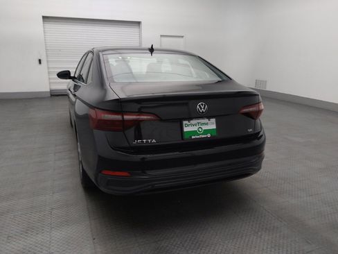 Used 2024 Volkswagen Jetta SE image 6