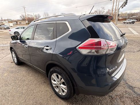 Used 2015 Nissan Rogue SV w/ SV Premium Package image 6