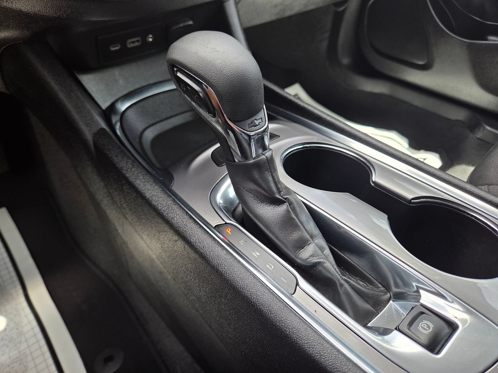 Used 2024 Chevrolet Malibu LT FWD image 34