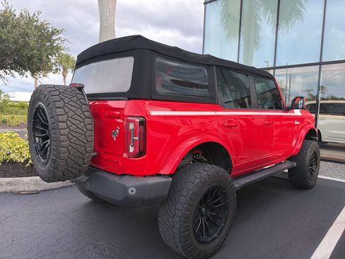 Used 2022 Ford Bronco Outer Banks AWD/4WD image 15