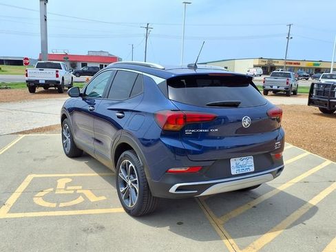 Used 2023 Buick Encore GX Select w/ Safety Package II AWD/4WD image 3