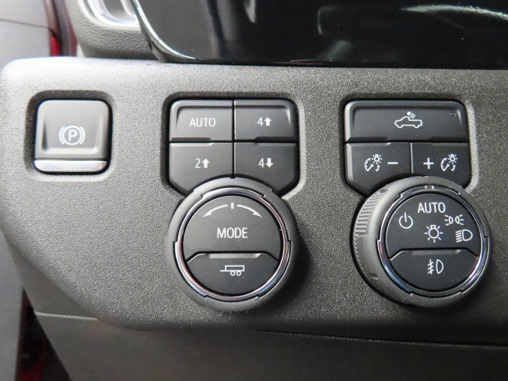 Used 2025 Chevrolet Silverado 1500 RST w/ Z71 Off-Road Package AWD/4WD image 48
