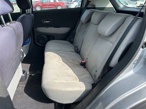 Used 2022 Honda HR-V LX image 13