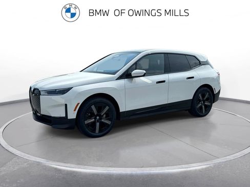 Used 2024 BMW iX xDrive50 AWD/4WD image 1