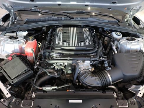 Used 2018 Chevrolet Camaro ZL1 image 30