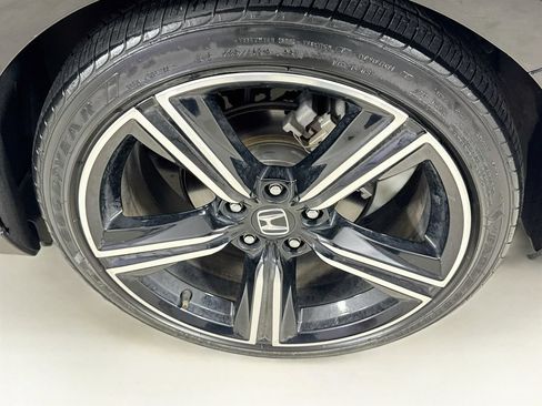 Used 2023 Honda Accord Sport image 40