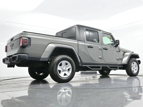 Used 2022 Jeep Gladiator Sport image 48