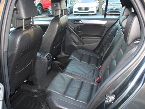 Used 2012 Volkswagen GTI 4-Door image 21