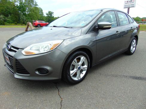 Used 2013 Ford Focus SE FWD image 63