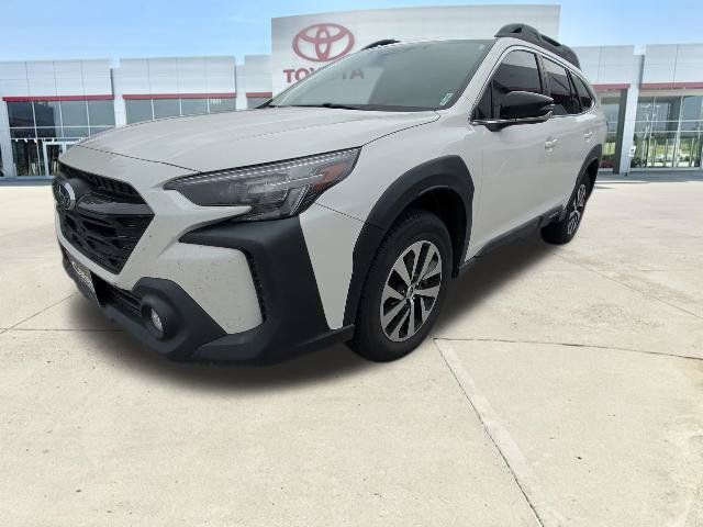 Used 2023 Subaru Outback Premium AWD/4WD image 7