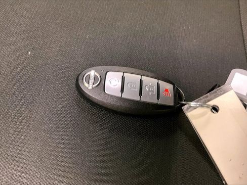 Certified 2023 Nissan Frontier PRO-4X w/ Technology Package image 9