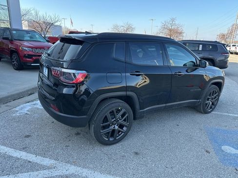 New 2026 Jeep Compass Latitude image 30