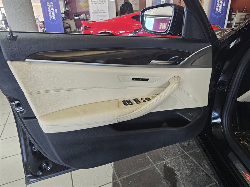 Used 2017 BMW 530i RWD image 7