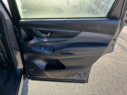 Used 2024 Subaru Ascent Onyx Edition Limited w/ Popular Package Onyx image 17