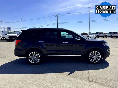 Used 2017 Ford Explorer Limited w/ Equipment Group 301A image 5