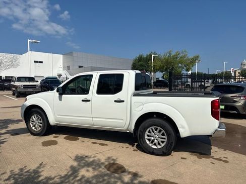 Used 2018 Nissan Frontier SV w/ Value Truck Package RWD image 8