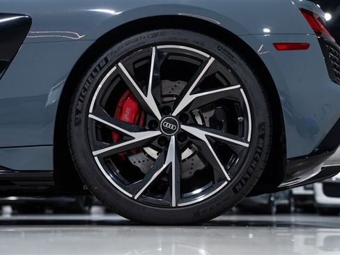 Used 2022 Audi R8 V10 performance RWD image 43