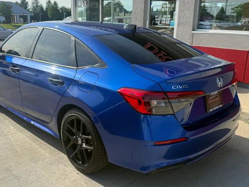 Used 2022 Honda Civic Sport image 4