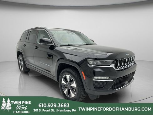 Used 2023 Jeep Grand Cherokee 4WD 4xe image 1