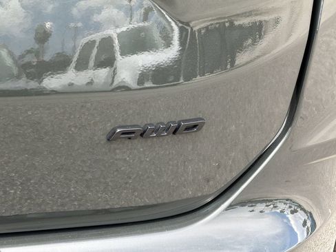 Used 2024 Ford Edge SE w/ Black Appearance Package AWD/4WD image 9