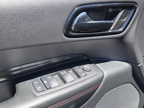 Used 2025 Dodge Durango GT AWD/4WD image 7