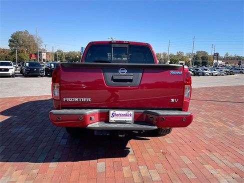 Used 2020 Nissan Frontier SV image 35