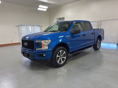 Used 2020 Ford F150 XL w/ Equipment Group 101A Mid AWD/4WD image 4