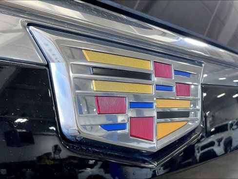 Used 2024 Cadillac Escalade ESV Premium Luxury AWD/4WD image 39