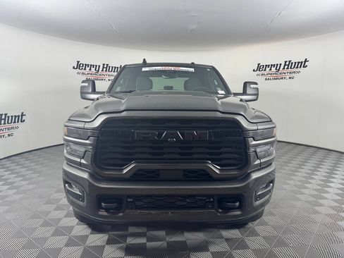 Used 2026 RAM 2500 Big Horn AWD/4WD image 4