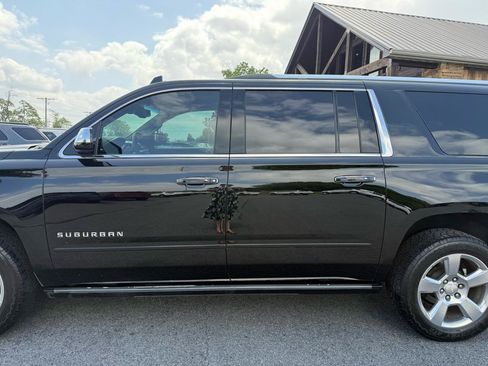 Used 2018 Chevrolet Suburban Premier RWD image 45